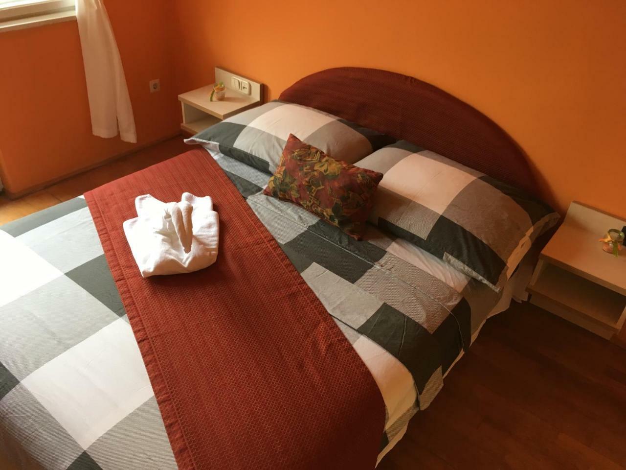 Balatoni Retro Villa Балатонфенивес Екстериор снимка