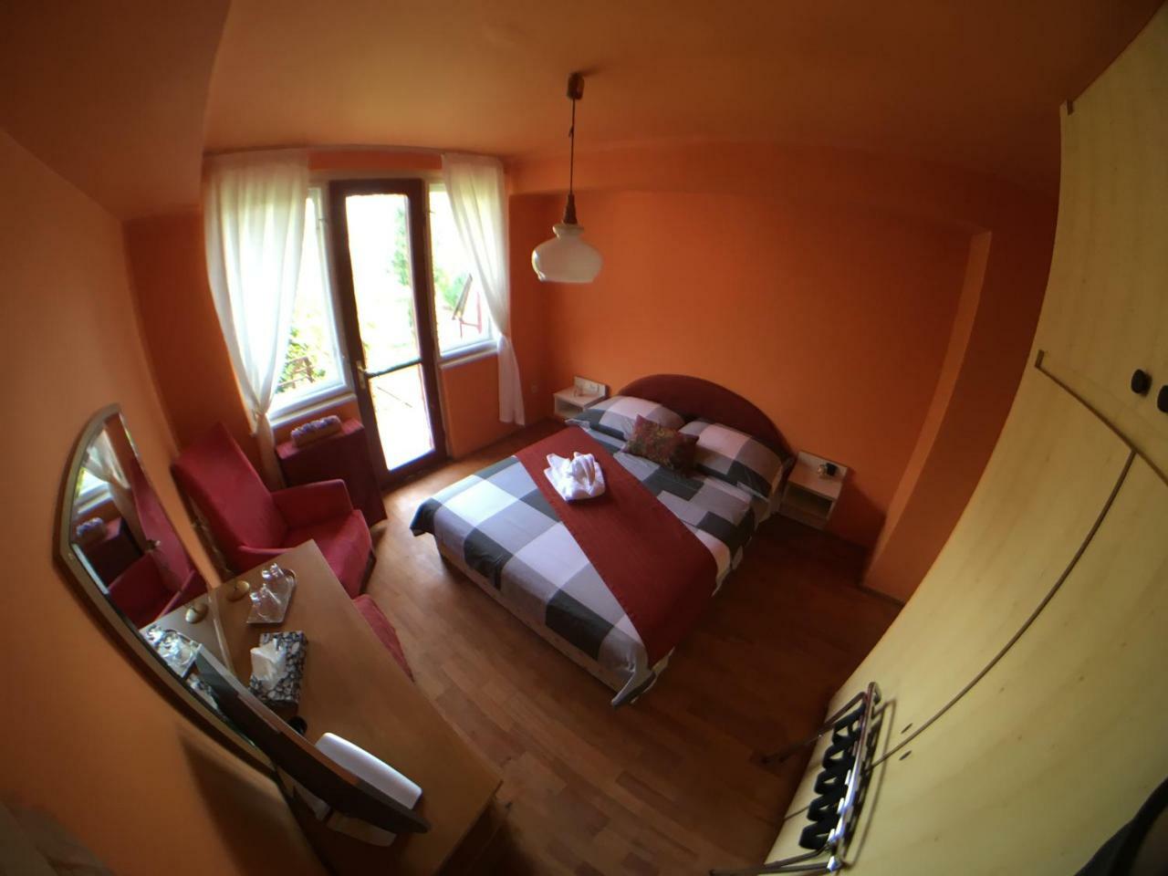 Balatoni Retro Villa Балатонфенивес Екстериор снимка